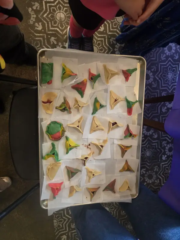 Purim, photo 2 of 7